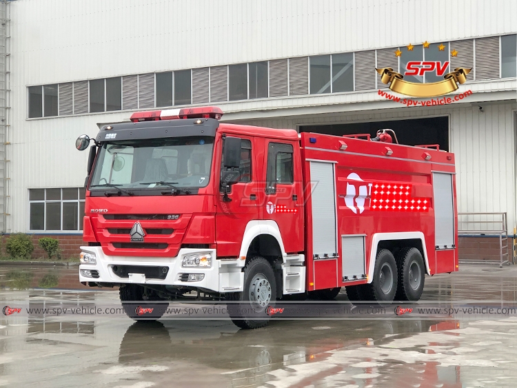 Foam Fire Tanker Sinotruk - LF